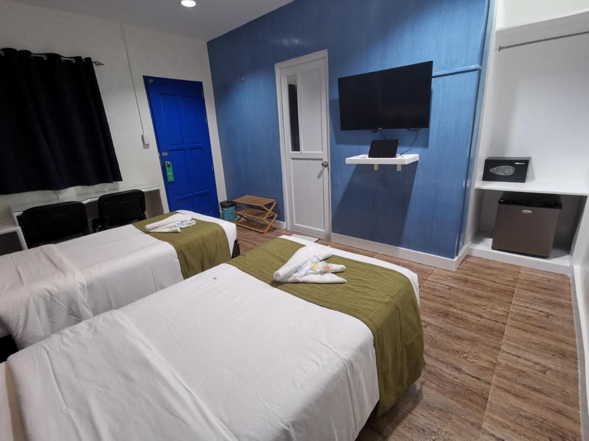 Pescadores Suites Moalboal Kültér fotó