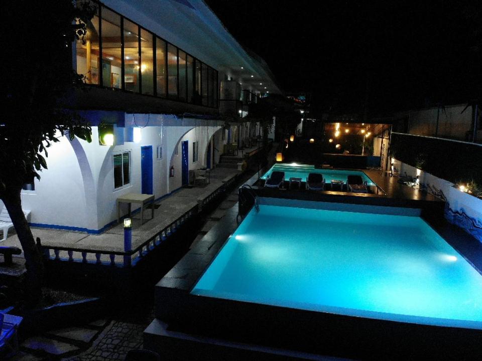 Pescadores Suites Moalboal Kültér fotó