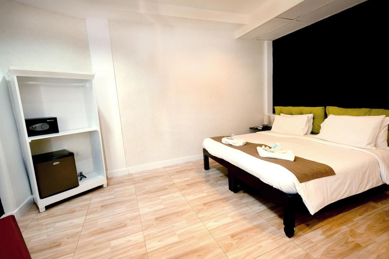 Pescadores Suites Moalboal Kültér fotó